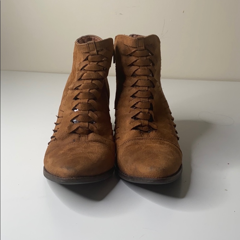 Coconut boot heels